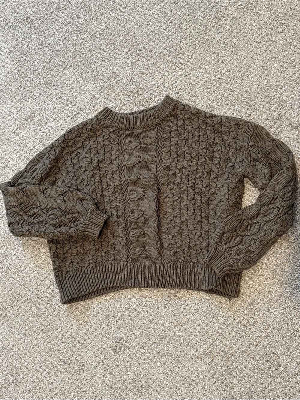 Chunky Cable Knit Cropped Sweater